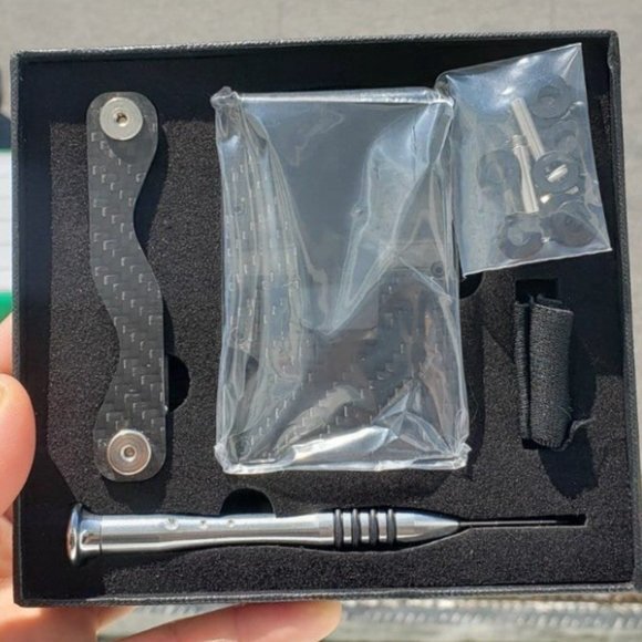 RFID Carbon Fiber 3K Slim Design Wallet Money Clip - Picture 2 of 7